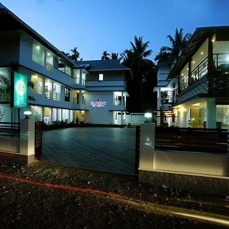 Clirind Resort Athirappilly Eksteriør bilde